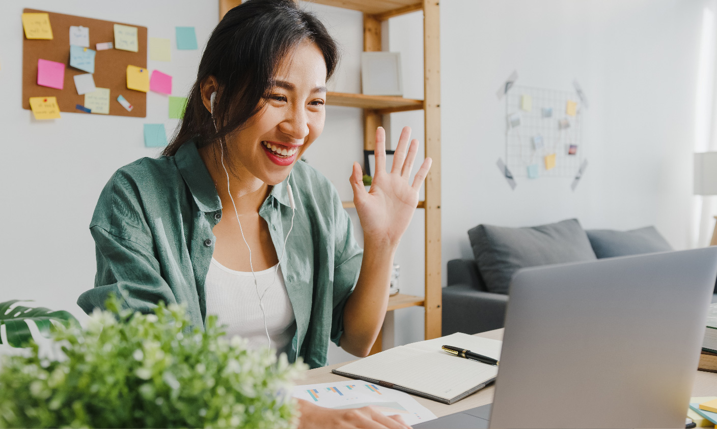 woman-talking-in-virtual-therapy