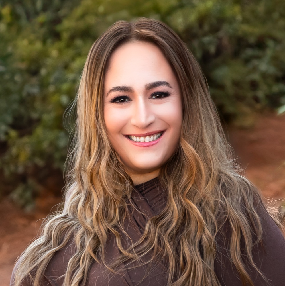 Tzivie_Pill_headshot